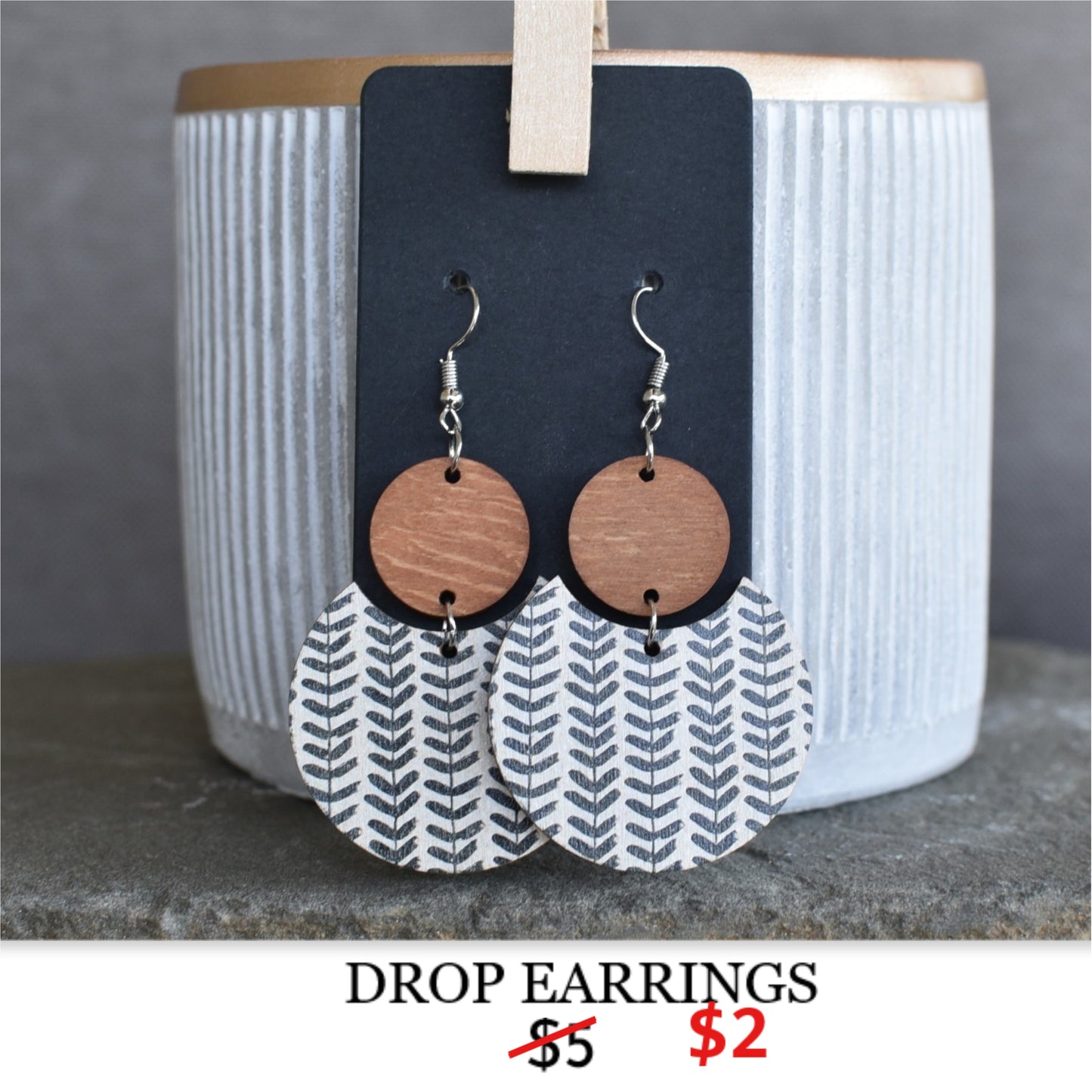 DROP EARRINGS