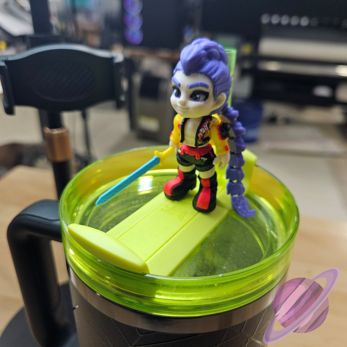 HUNTER GIRL-3D PRINTED STRAW BUDDY
