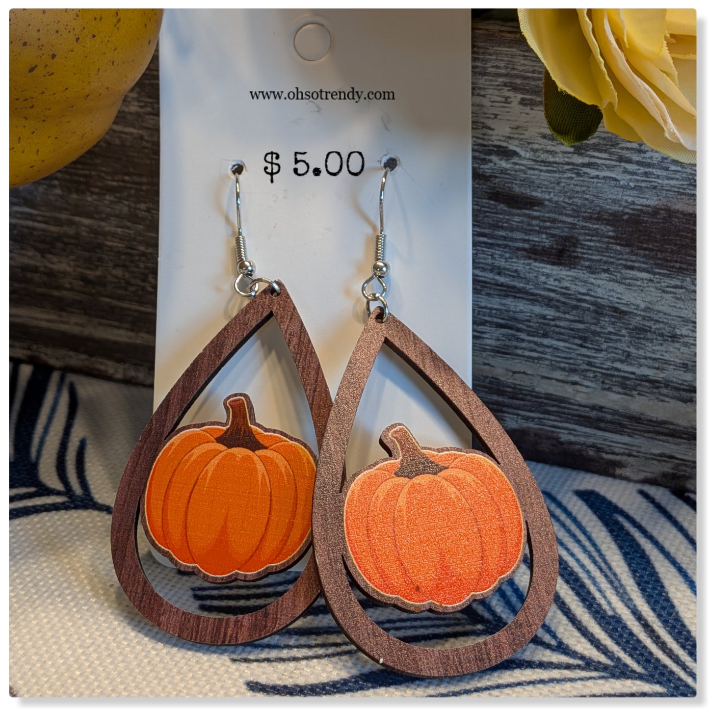PUMPKIN EARRINGS