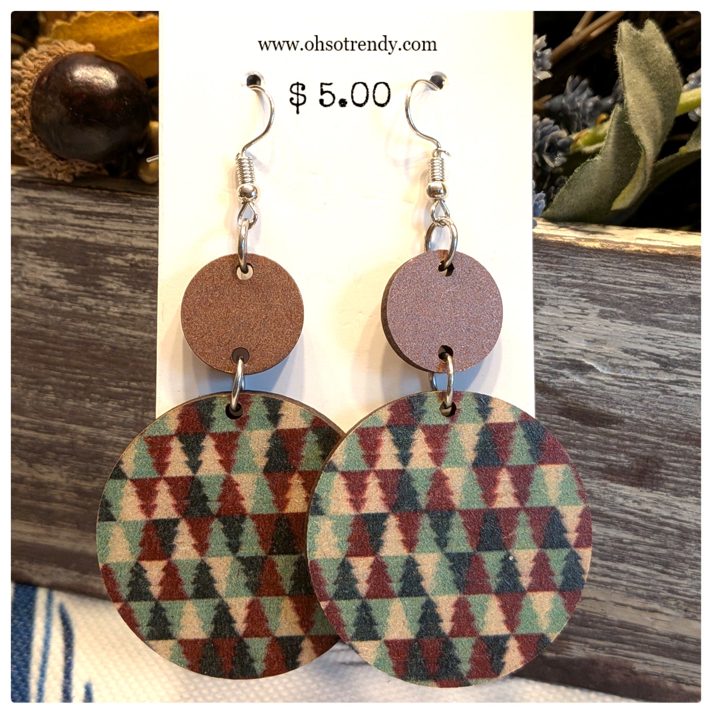 HOLIDAY DROP EARRINGS