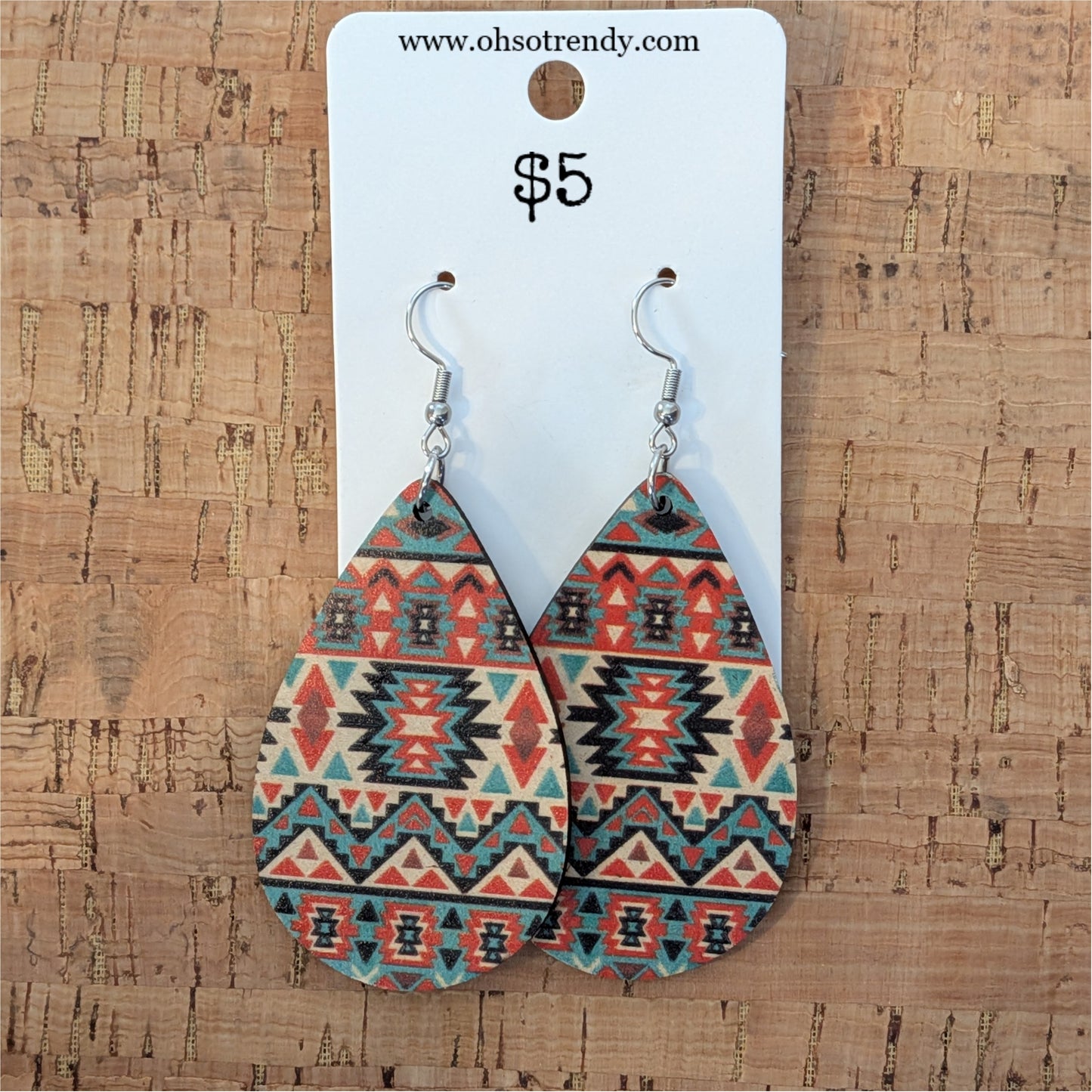 DROP EARRINGS