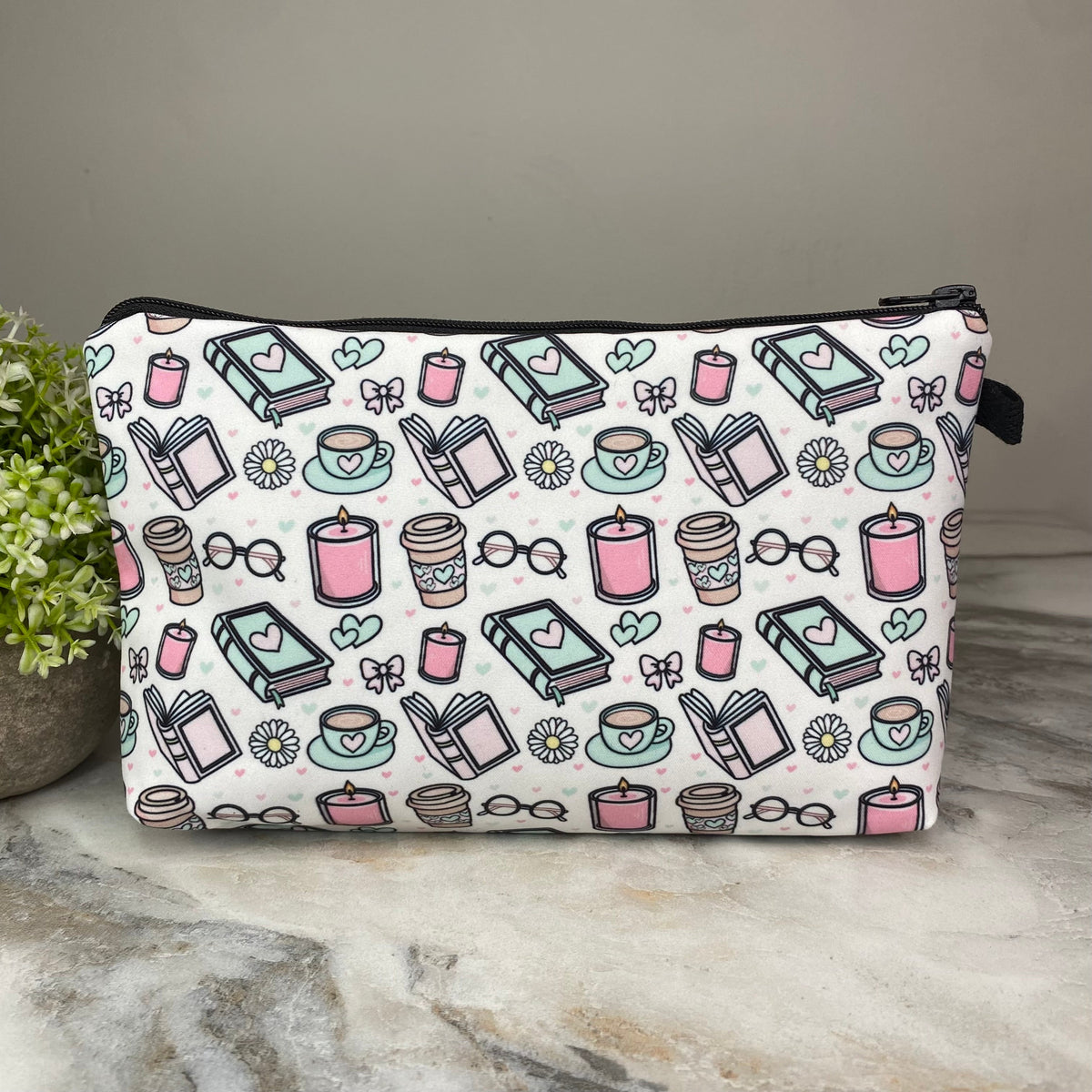 Pouch - Books Coffee Tea Daisy