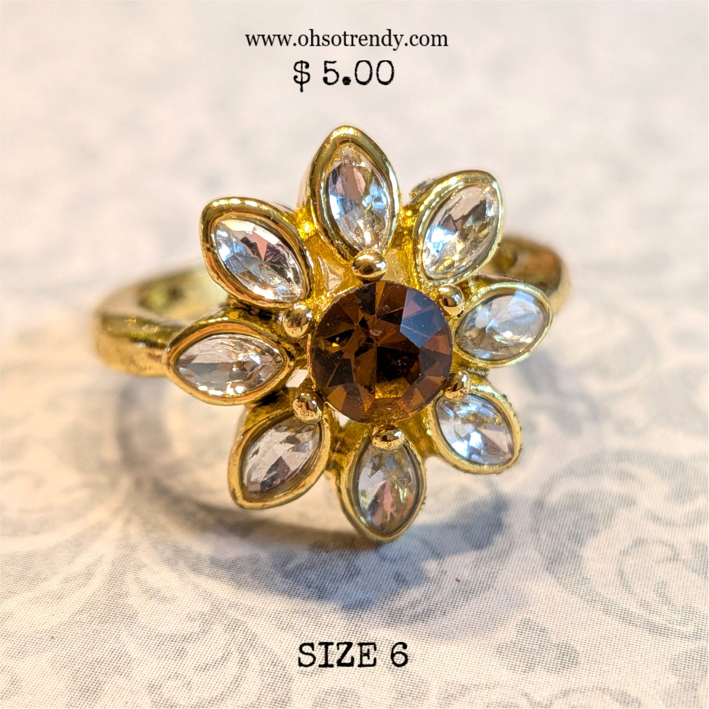 DAISY ZIRCON RING