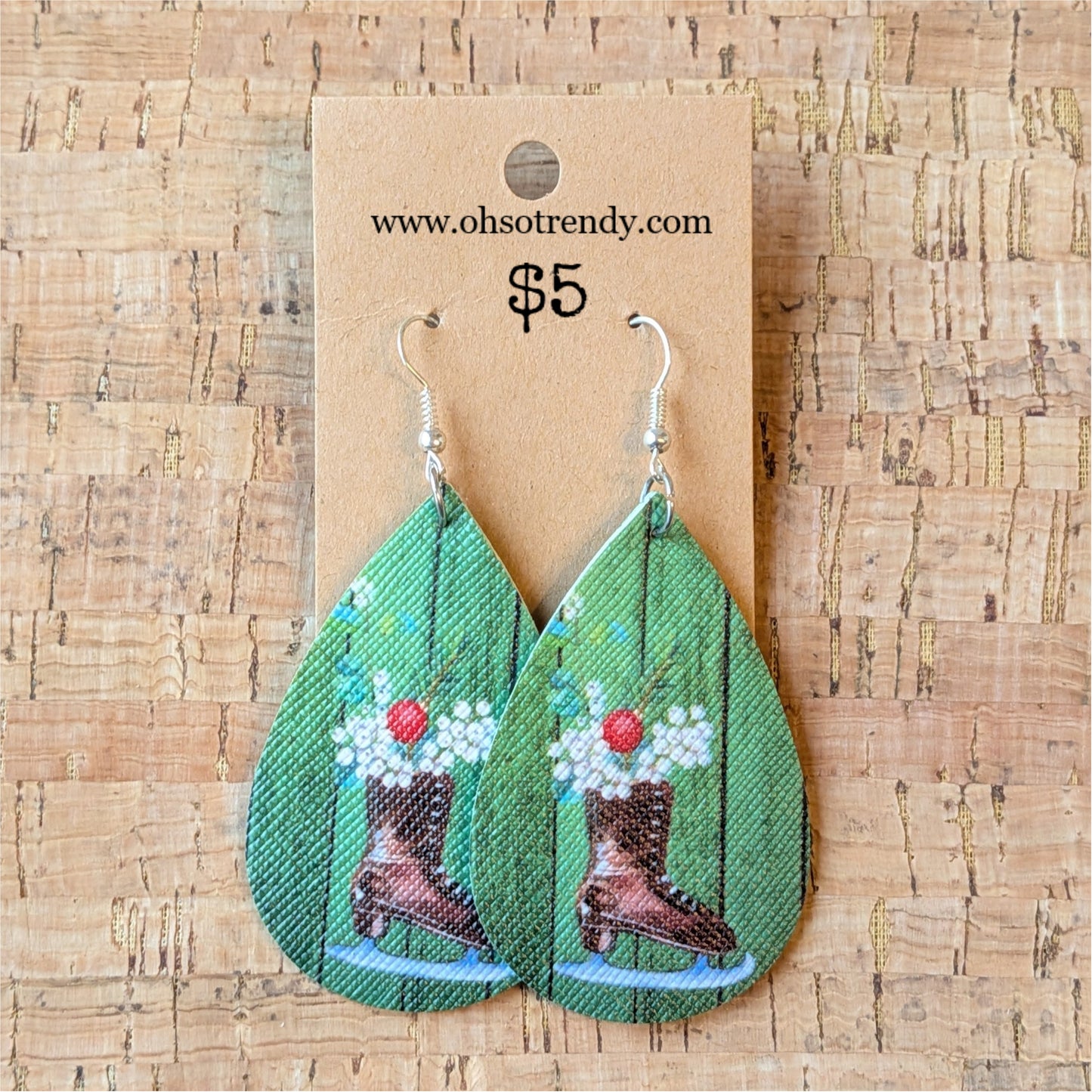 ICE SKATE EARRINGS - HOLIDAY