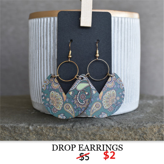 DROP EARRINGS