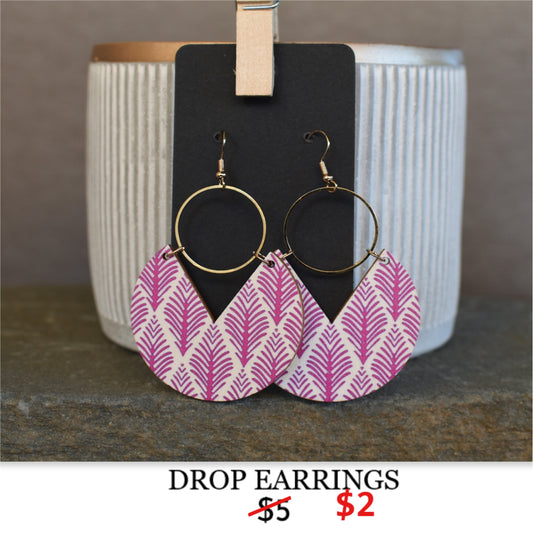 DROP EARRINGS
