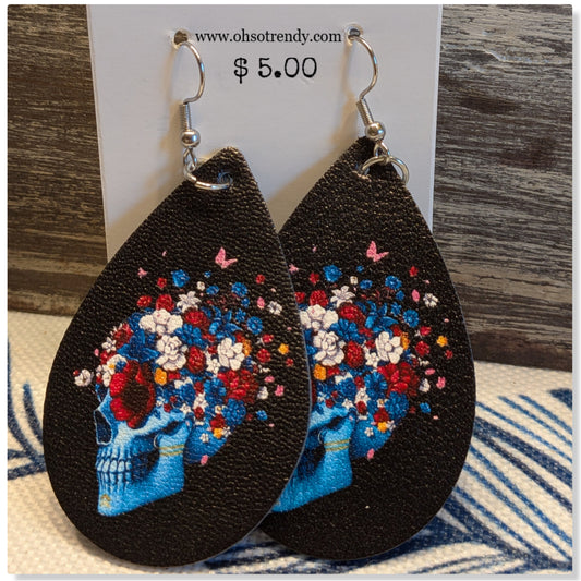 SKULL EARRINGS
