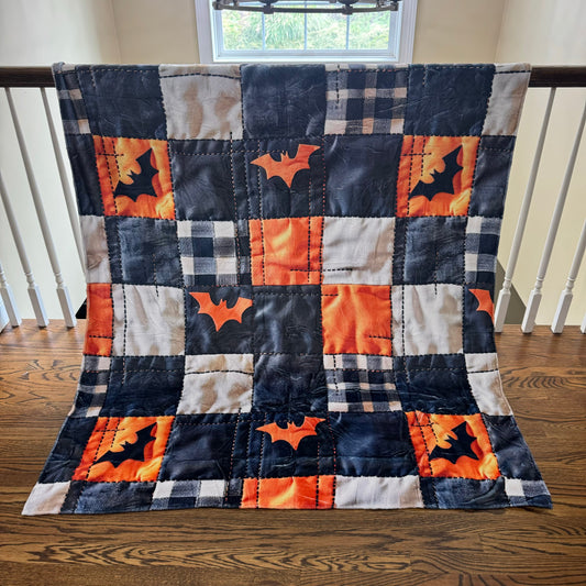 Blanket - Halloween - Quilted Bats - PREORDER