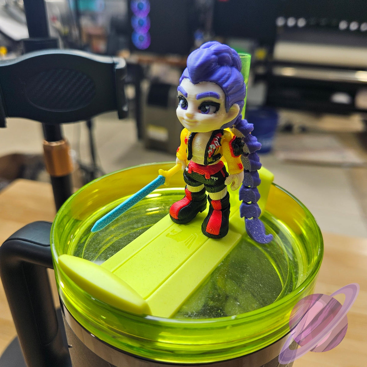 HUNTER GIRL-3D PRINTED STRAW BUDDY