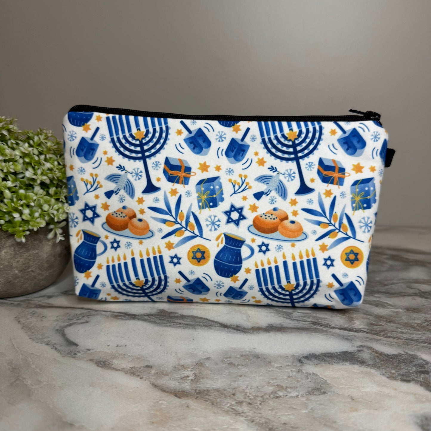 Pouch - Holiday Hanukkah - Gifts Menorah