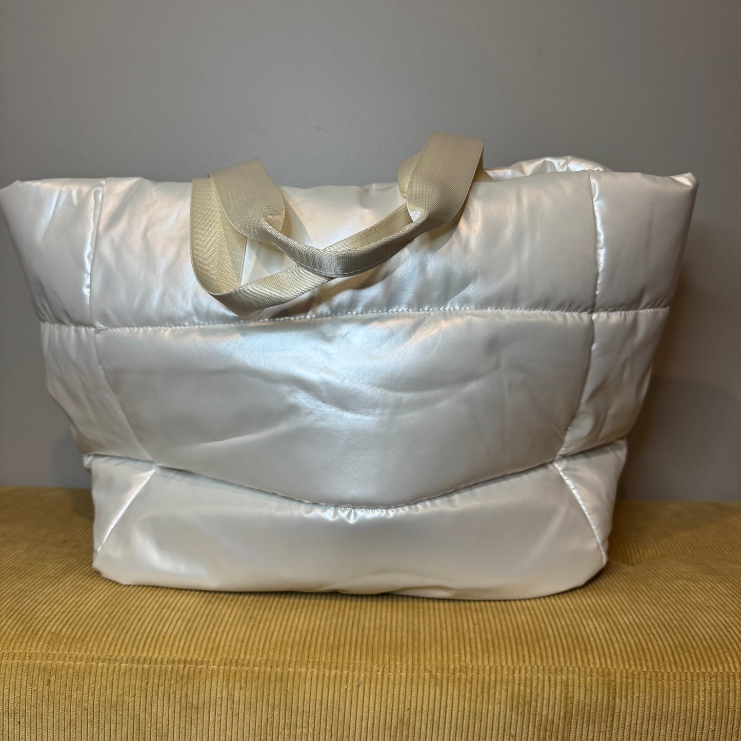 Abby - Puffer Tote - PREORDER