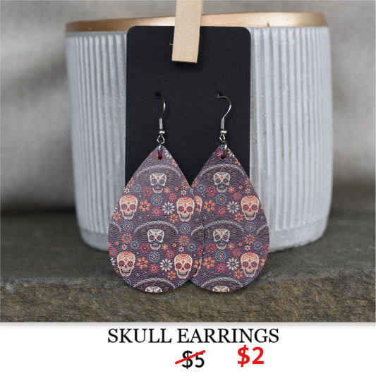SKULL EARRINGS