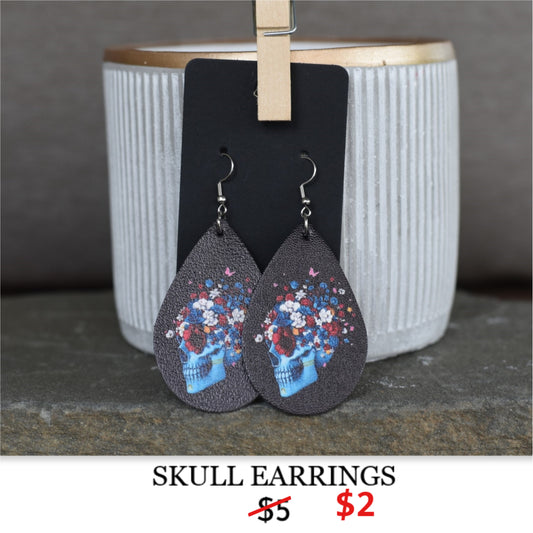 SKULL EARRINGS