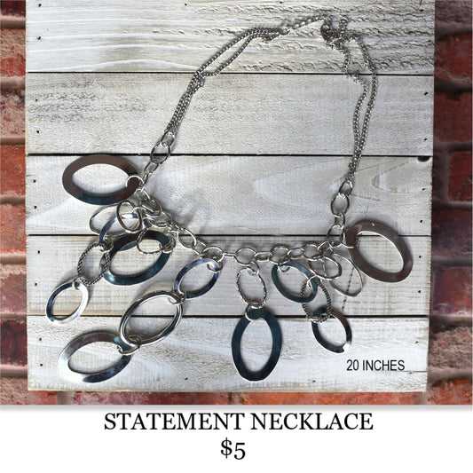 STATEMENT NECKLACE