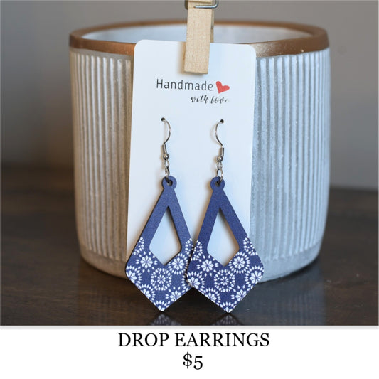 DROP EARRINGS
