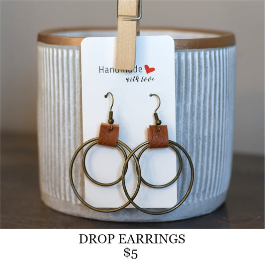 DROP EARRINGS