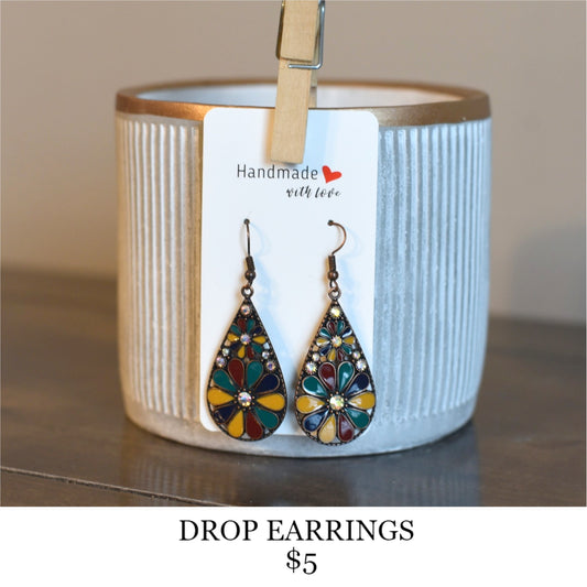 DROP EARRINGS