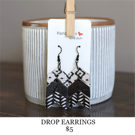 DROP EARRINGS
