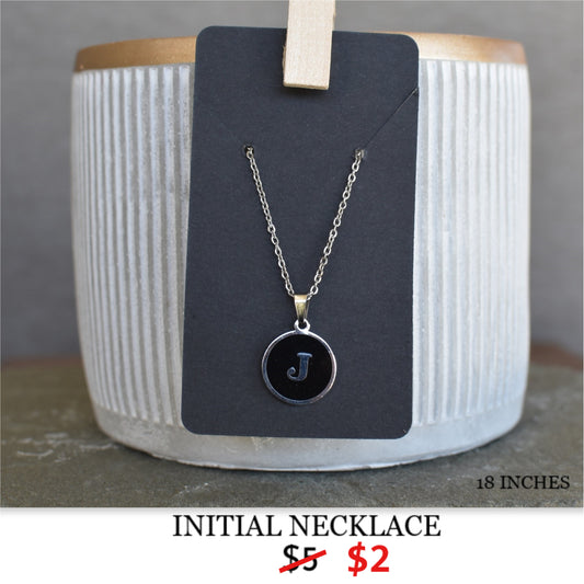 INITIAL NECKLACE