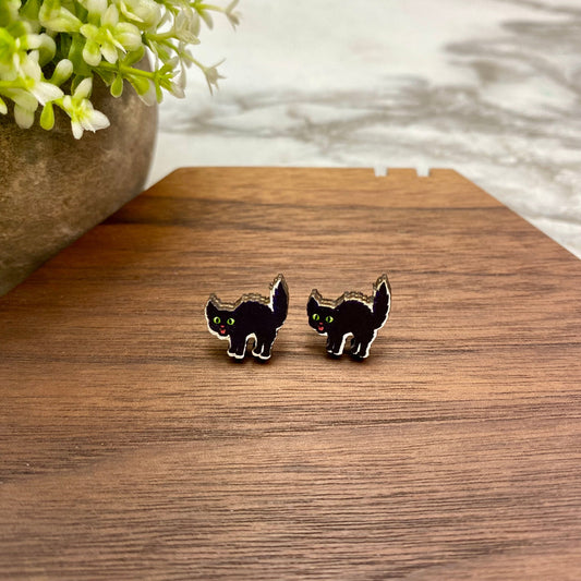 Wooden Stud Earrings - Halloween - Scared Cat