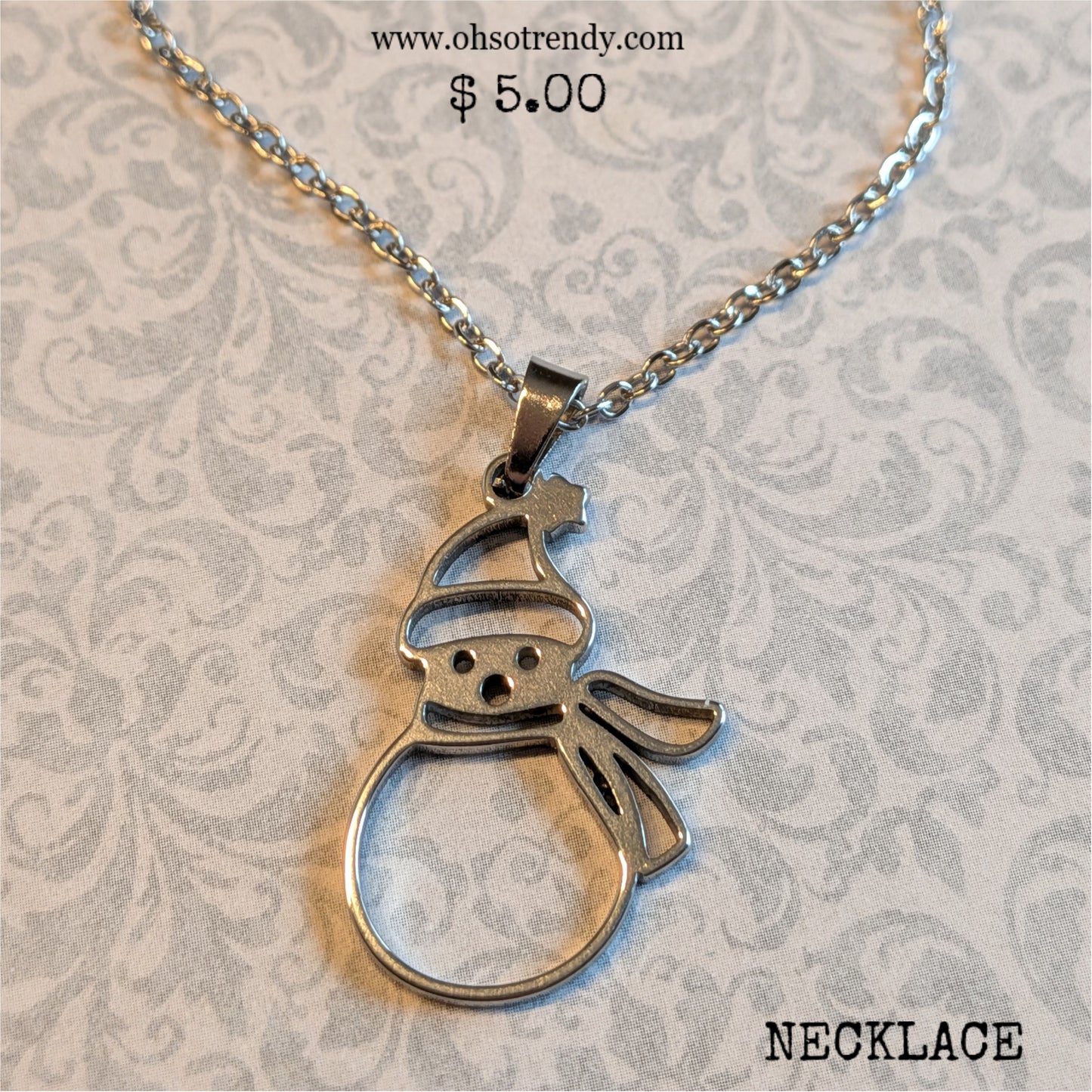 SNOWMAN NECKLACE