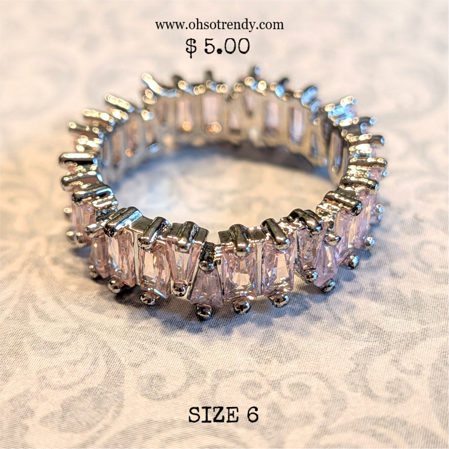 PINK BAGUETTE ZIRCON RING