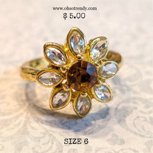 DAISY ZIRCON RING