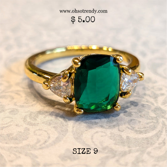 EMERALD RING