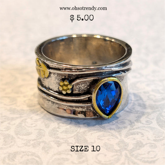 ROYAL BLUE ZIRCON RING