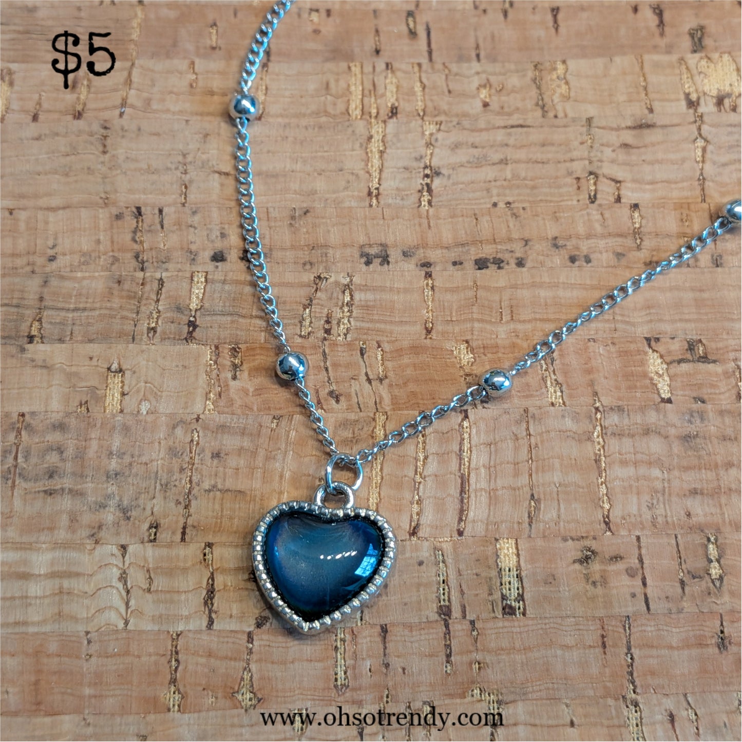 MOOD COLOR CHANGING HEART NECKLACE