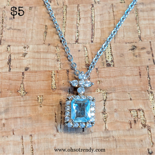 AQUAMARINE NECKLACE
