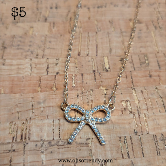 BOW NECKLACE