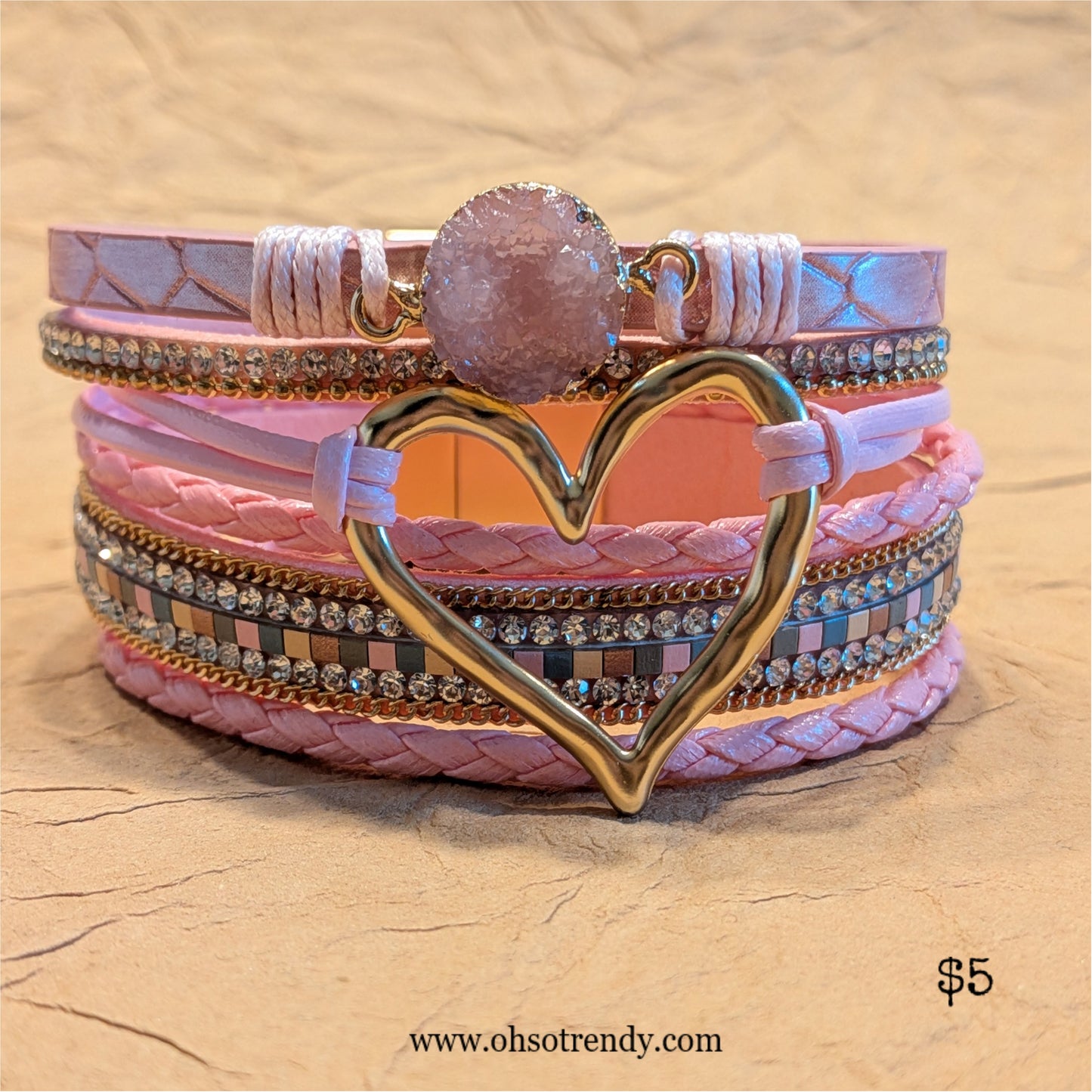 MAGNETIC CLOSURE HEART BRACELET